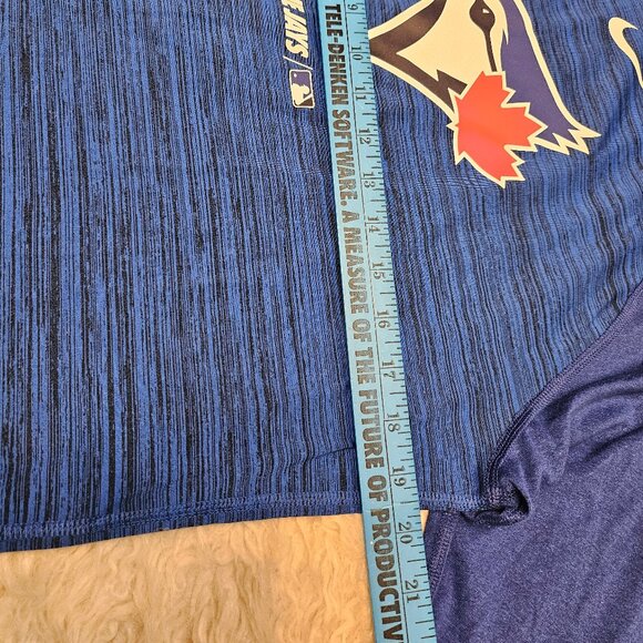The Nike Tee Men's Toronto Blue Jays Ac Velocity Raglan Legend 3/4 Sleeves Shirt - Picture 4 of 9